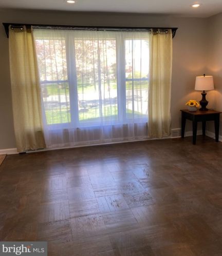 12 Colonial Dr, Norristown PA  19401-1803 exterior