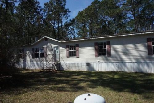 18213 Crowson Ln, Fountain, FL 32438-2784