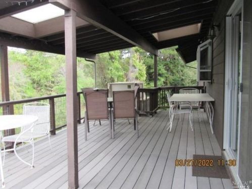 930 Live Oak Ave, Ukiah CA  95482-3733 exterior