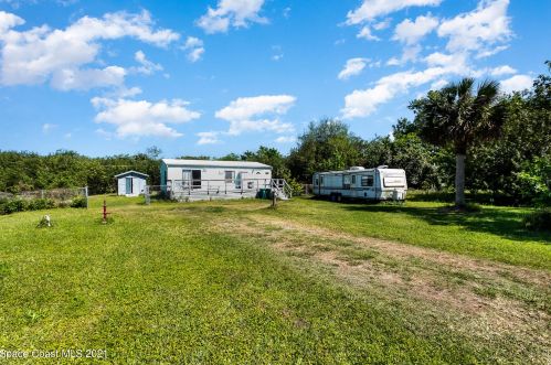 1965 Hammock Rd, Titusville, FL 32796-7822