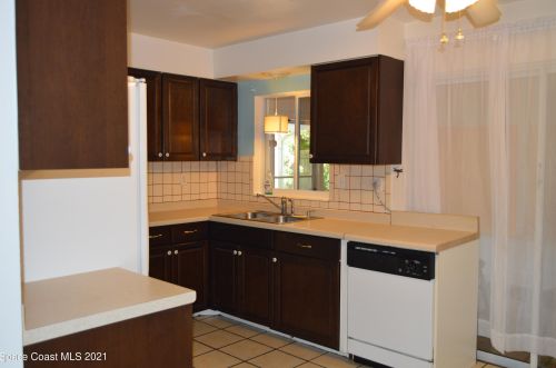 1230 Dale Dr, Titusville, FL 32796-1943