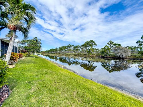 3816 Meadowlark Cir, Fort Pierce FL  34952-3144 exterior