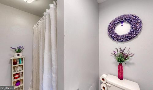 6 Chatham Ct, Dover DE  19901-3909 exterior