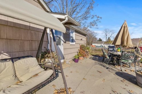 93 Old Hawleyville Rd, Bethel CT  06801-3040 exterior