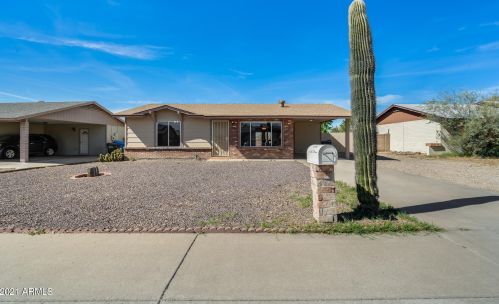 19408 5th Dr, Phoenix, AZ 85027-4704