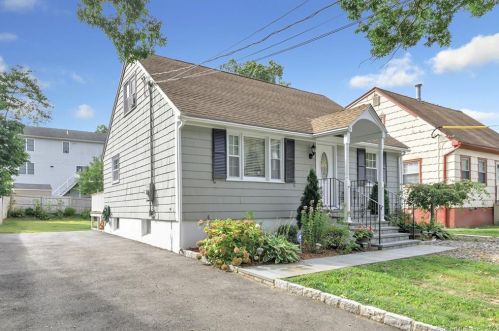 313 Platt St, Bridgeport CT  06606-2946 exterior