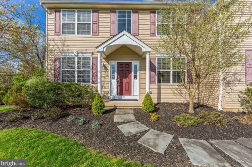 119 Ayerwood Dr, Downingtown, PA 19335-2473