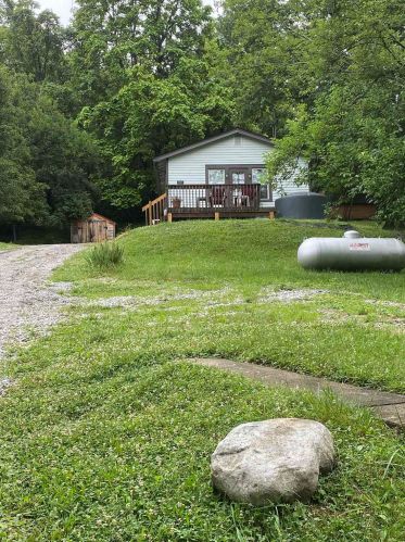 341 Tower Hill Rd, Newport, KY 41075-1127