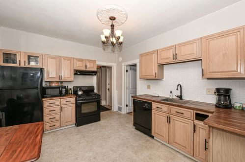 3115 Brisbane Ave, Milwaukee WI 53207-2605 exterior