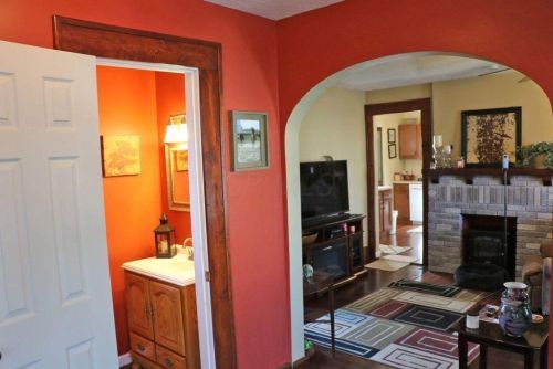 6 Monroe St, Mount Vernon, OH 43050-1524