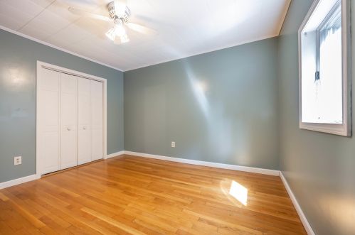 22 10th St, Kingston NH  03848-3717 exterior