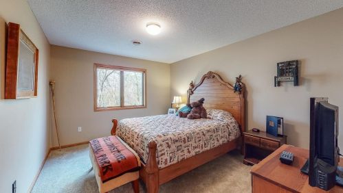 1922 Cherry St, Red Wing MN  55066-3557 exterior