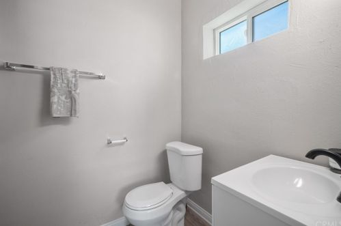 434 C St, Colton CA 92324-2837 exterior