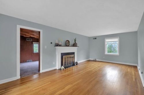 205 Woodland Ave, Glenshaw PA  15116-2010 exterior