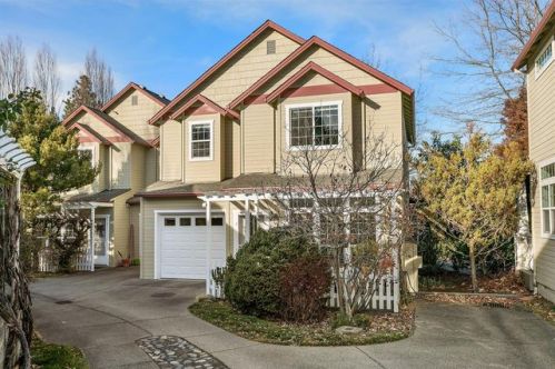 2130 Siskiyou Blvd, Ashland, OR 97520-2531