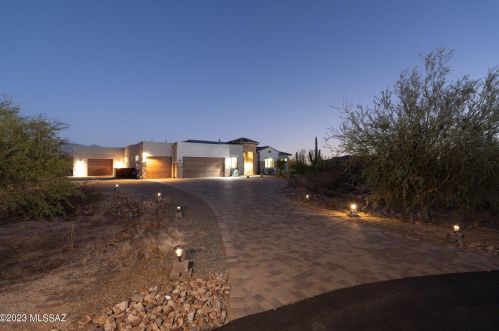 4358 Lambert Ln, Tucson AZ  85742-9084 exterior