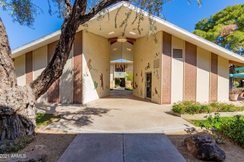520 Clarendon Ave, Phoenix AZ  85013-3412 exterior