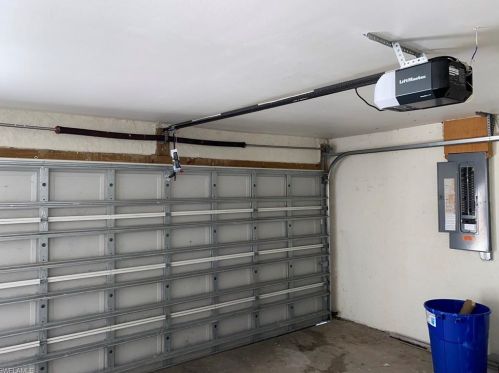 3160 22nd Ave, Naples FL  34117-8806 exterior