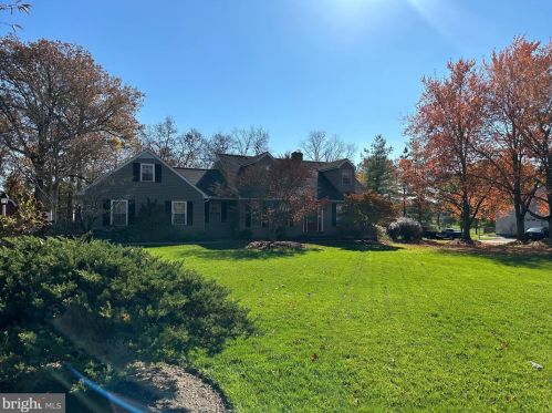 146 Woods Dr, Harleysville, PA 19438-1848