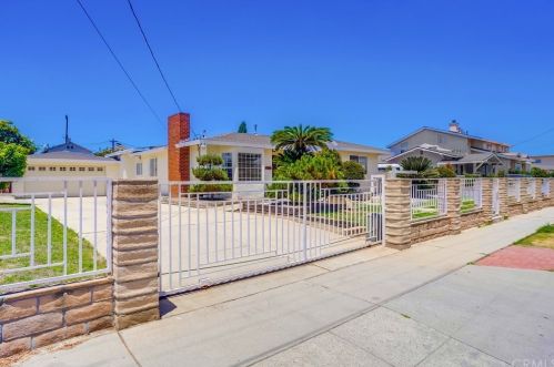 15343 Ainsworth St, Gardena CA  90247-4223 exterior
