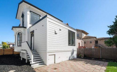 1433 Adeline St, Oakland CA  94607-2800 exterior