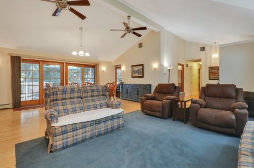 23 Nassau Ave, Babylon NY  11704-2814 exterior