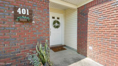 401 12th St, Lynn Haven, FL 32444-2613