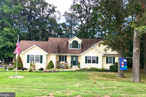 707 Cedarwood Ct, Slaughter Beach, DE 19963-2373