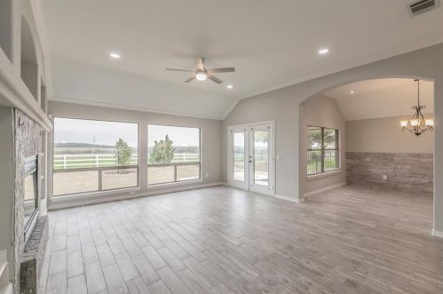 9301 Perimeter St, Denton TX  76207-5636 exterior