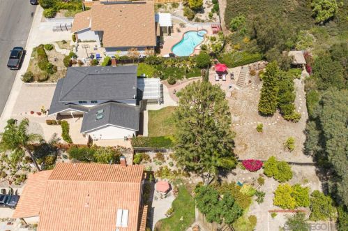 3724 Catamarca Dr, San Diego CA 92124-3405 exterior