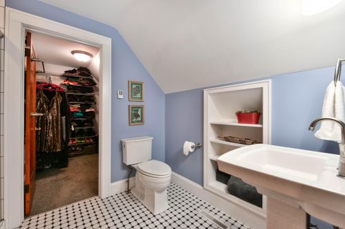 2533 63, Milwaukee WI 53219-2628 exterior