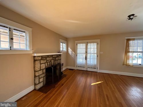 741 State St, Lancaster PA  17603-2642 exterior