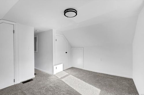 829 Bailey Hill Rd, Killingly CT  06241-1836 exterior