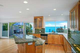 1626 Neptune Ave, Encinitas CA  92024-1001 exterior