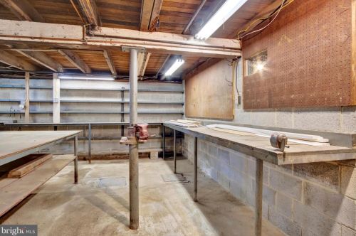 316 Kendale Rd, Red Lion PA  17356-9633 exterior