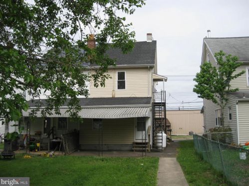 907 Walnut St, Lansdale, PA 19446-2325
