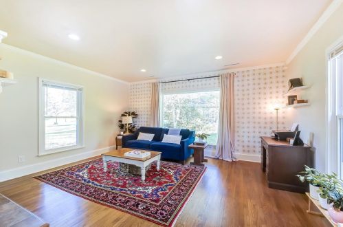 3260 Galbraith Rd, Cincinnati OH 45239-3903 exterior