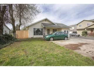 211 143rd Ave, Portland, OR 97233-2115