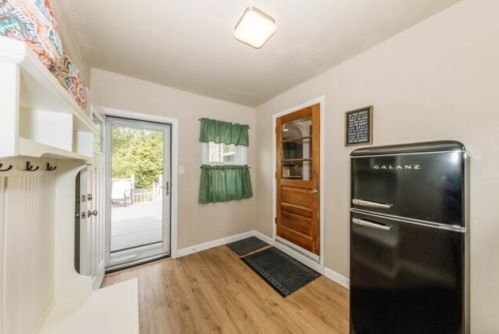 12449 Pilot Dr, Thiensville WI  exterior