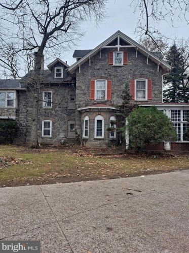 7800 Old York Rd, Melrose Park, PA 19027-2509