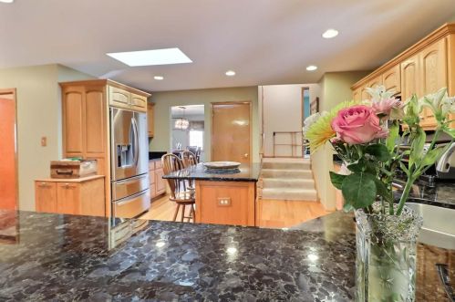 714 Hilbrich Ct, Dyer IN  46311-2775 exterior