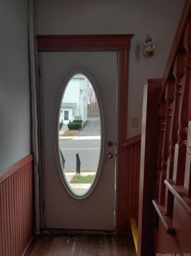 182 Jubilee St, New Britain, CT 06051-2408