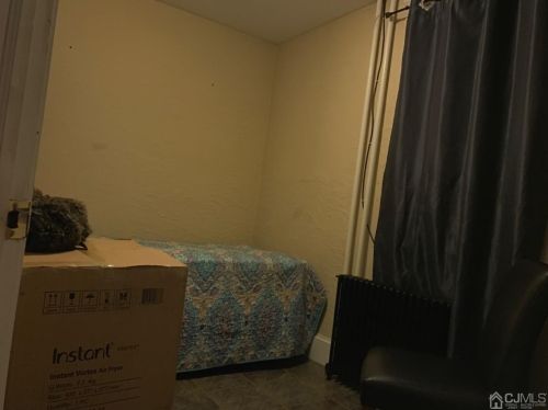 62 May St, Perth Amboy NJ  08861-2237 exterior