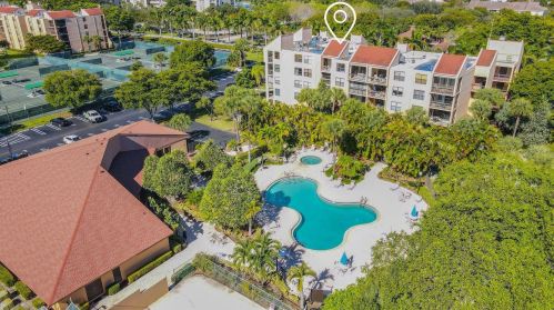 600 Egret Cir, Delray Beach FL  33444-7923 exterior