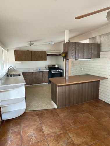 266 Thompson Ave, Mountain View CA  94043-4215 exterior