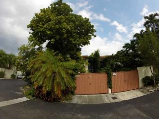 7691 103rd Pl, Miami, FL 33173-2948