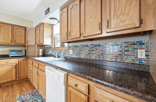 167 Paradise Dr, West Bend WI  53095-5163 exterior