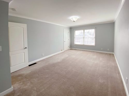 2742 Mansion Pl, Covington KY  41017-4700 exterior