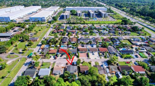 209 3 St, West Palm Beach FL  33403-3418 exterior