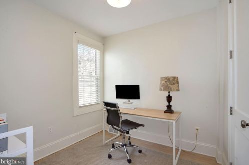 1218 28 St, Washington DC 20007-3355 exterior